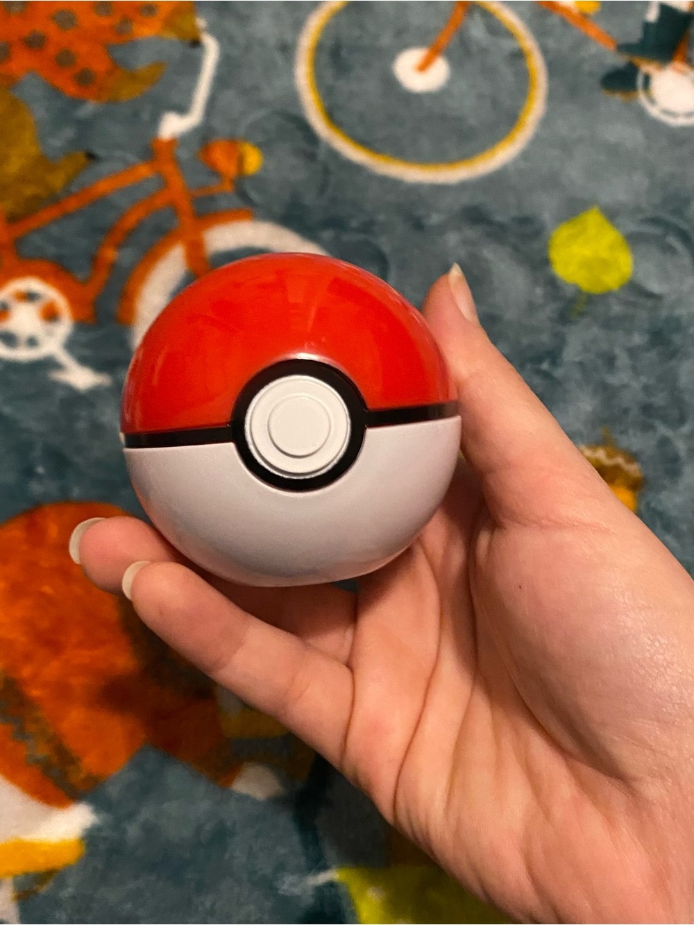 Pokémon Clip 'N' Go Poké Ball Toy - Belt Clip Attachment on Back